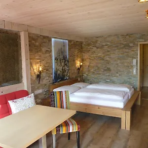  Apartament Gaestehaus Guggomos 